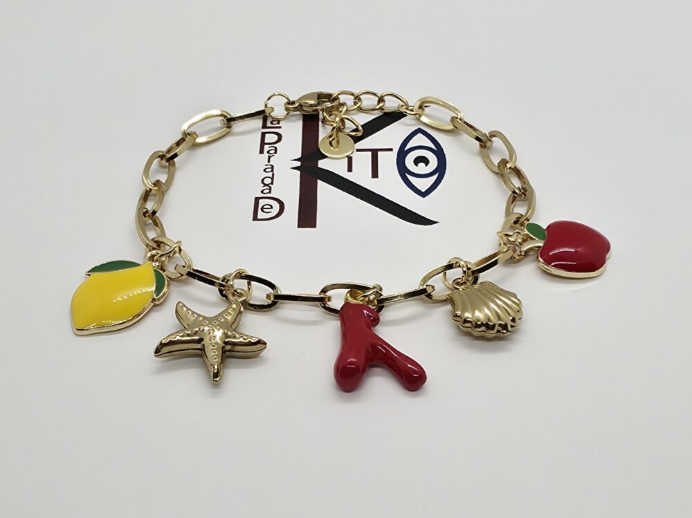 Pulsera de acero dorado con colgantes frutales y marinos